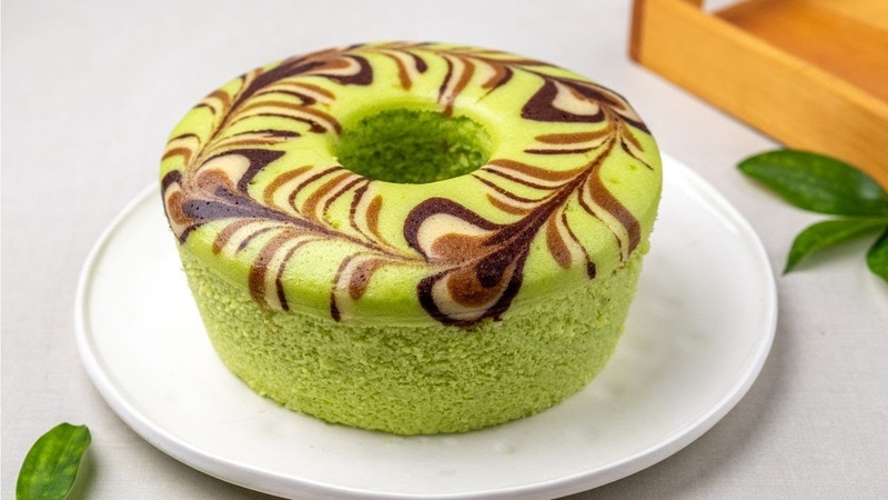 Sebutir telur + tepung jadi kue Enak banget bisa buat makan sekeluarga dan semua tetangga