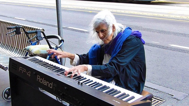 Top 10 AMAZING Street Performers Musicians Piano