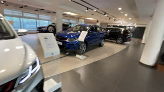 ПУСТОТА И ЦЕНЫ В САЛОНАХ ДЖИЛИ