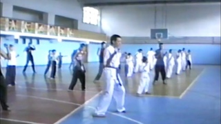 1997г. ДЮСШ. г.Вяземский. Тренировка киокушинкай.