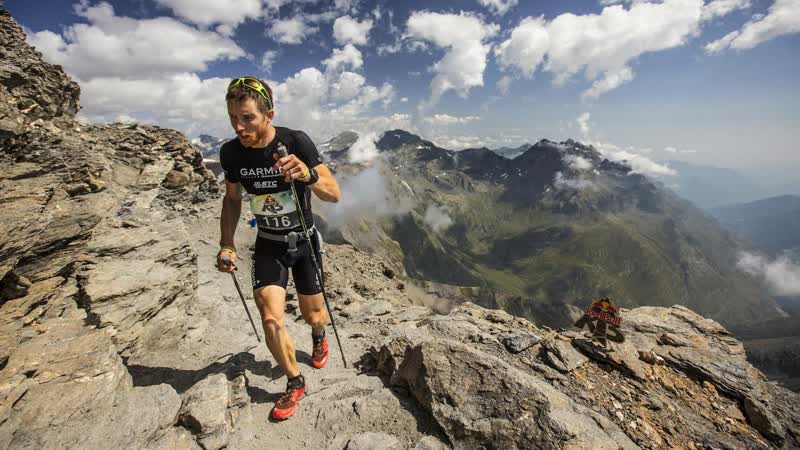 Extreme Mountain Running Race Up 3000 Vertical