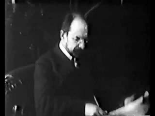 Кадры с Луначарским из фильма Уплотнение (1918г.)