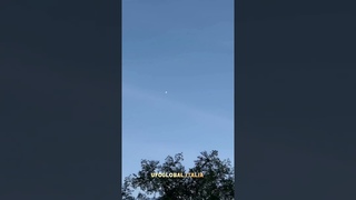 Ufo cubo, Praga, Rep Ceca. Luglio 2024