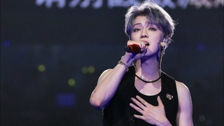 Fancam  LuHan Day Wuhan Concert   -