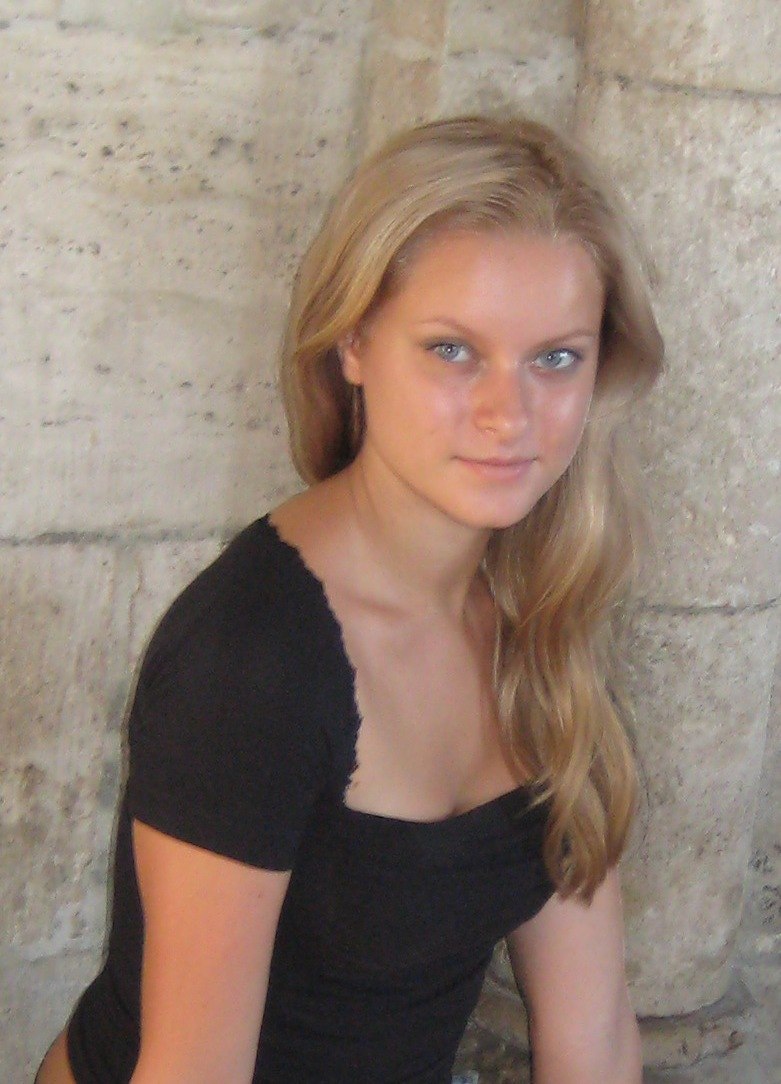 Юличка Цыбрий camelia | Киев