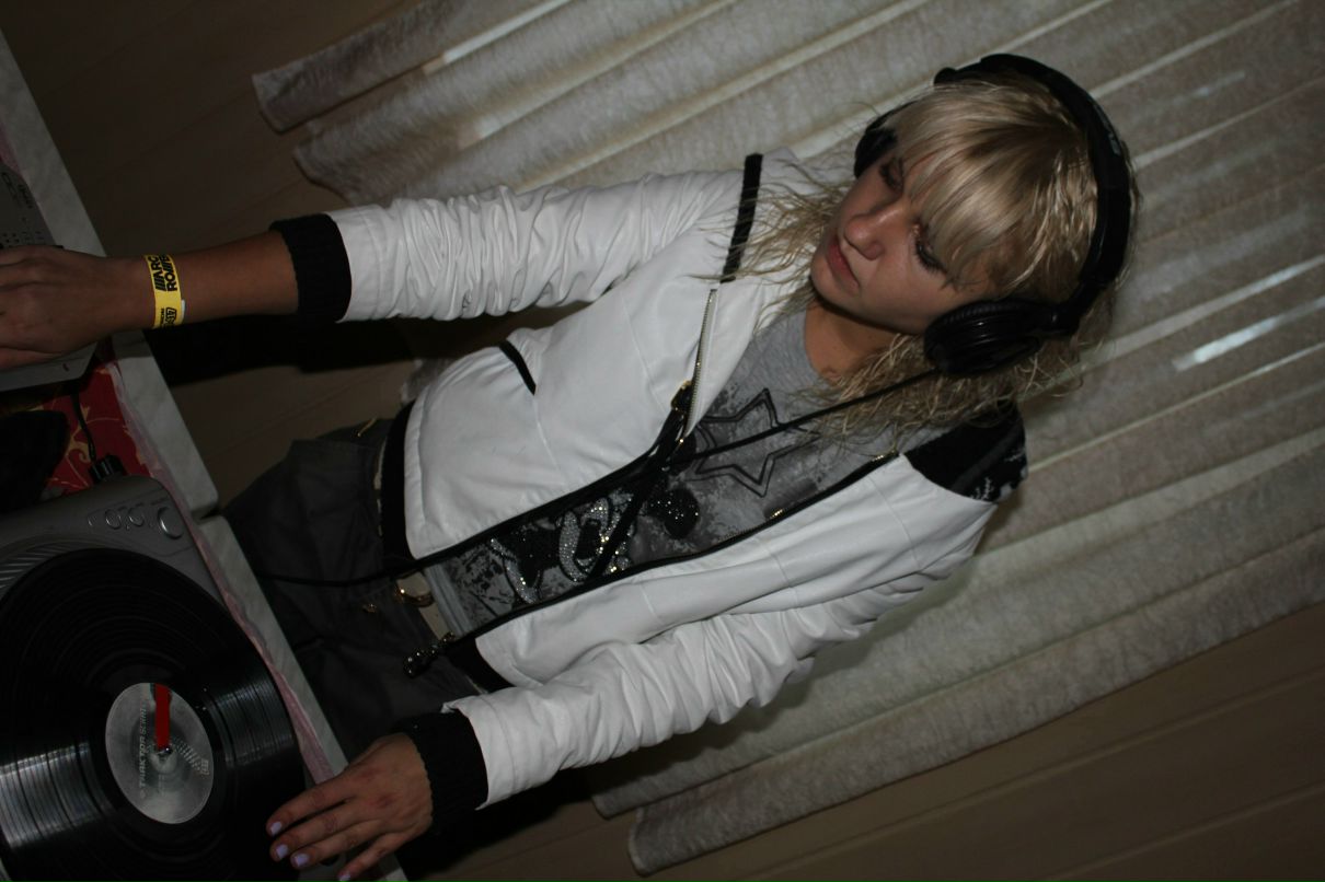 Лена Корсун | Донецк