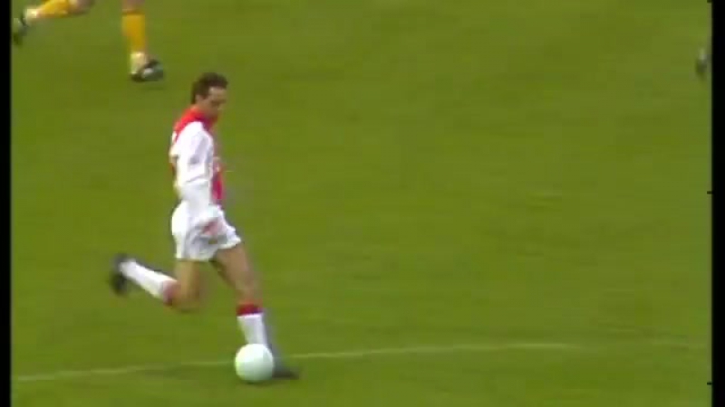 Johan Cruijff. Voetbal genie (Йохан Кройф. Гений футбола) Johan Cruyff is