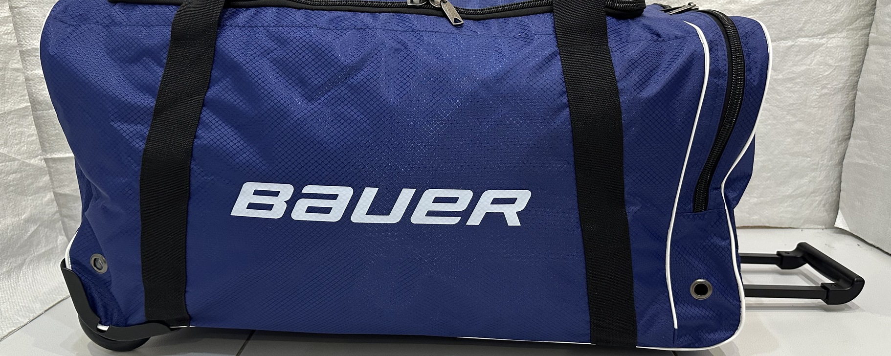 Омскчемодан - хоккейные баулы | В наличии баулы ССМ Bauer Reebok ...