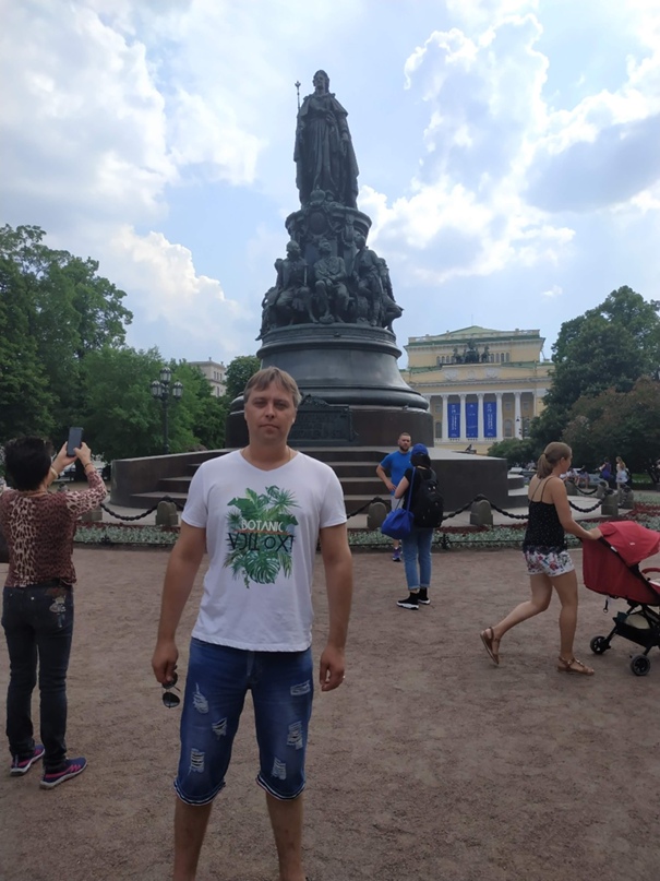 Олег Крючков | Гусев