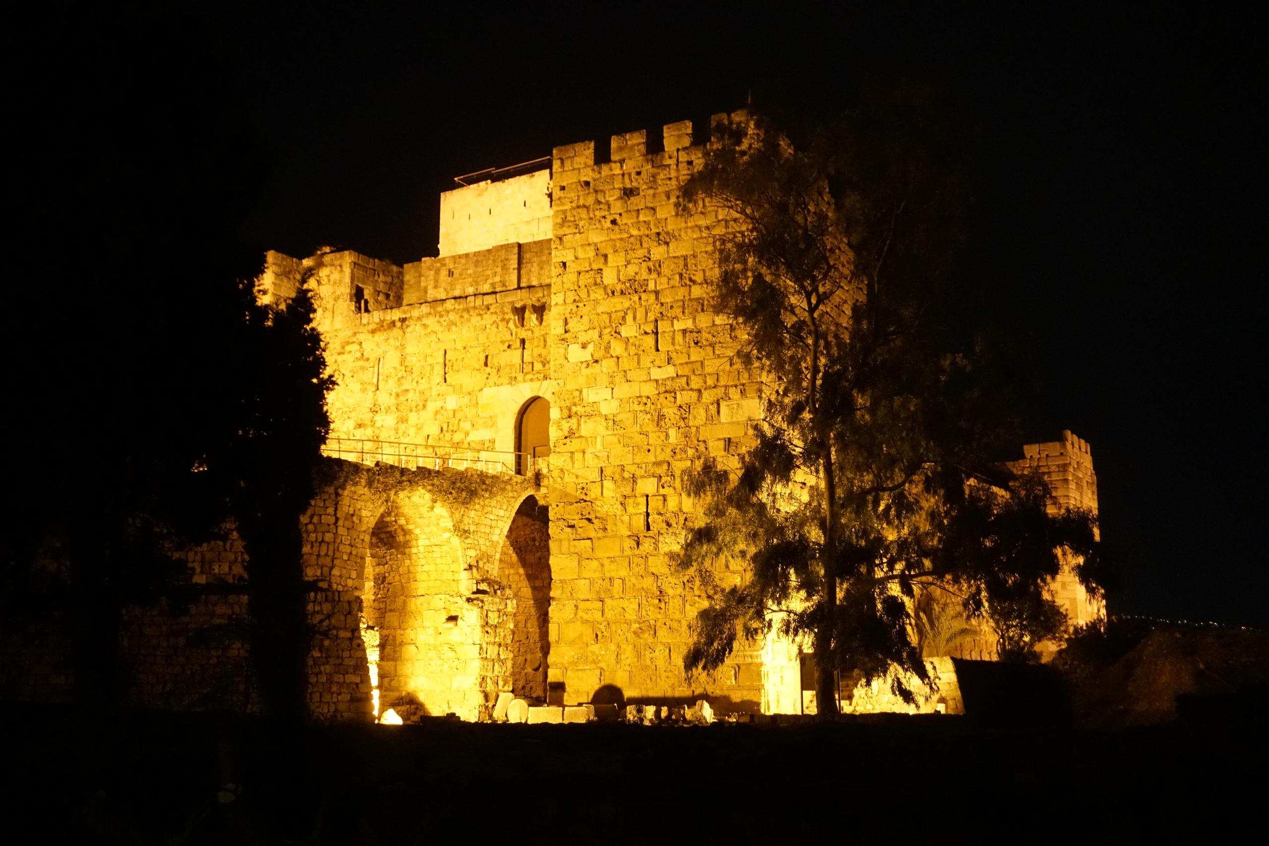 Вечерняя прогулка по самому древнему городу на Земле Вечерняя прогулка по самому древнему городу на Земле