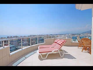Luxury Penthouse Apartment For Sale in Alanya Mahmutlar