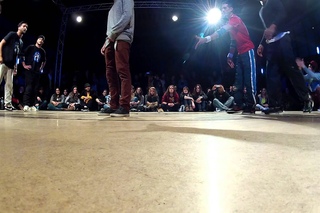 | <<Chasseurs de primes vs Arabiq Flavor - (SEMI FINAL) Battle Freeeze 2012| <<